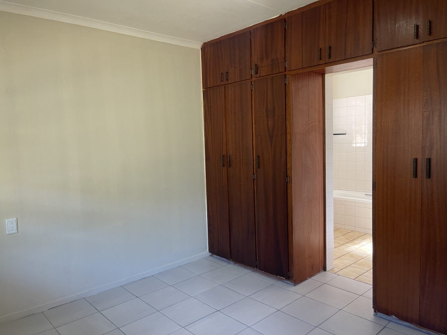 5 Bedroom Property for Sale in Saxilby Eastern Cape